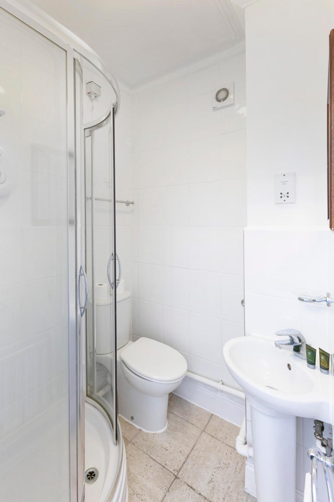 Oyo Blenheim House Otel Etwall Dış mekan fotoğraf
