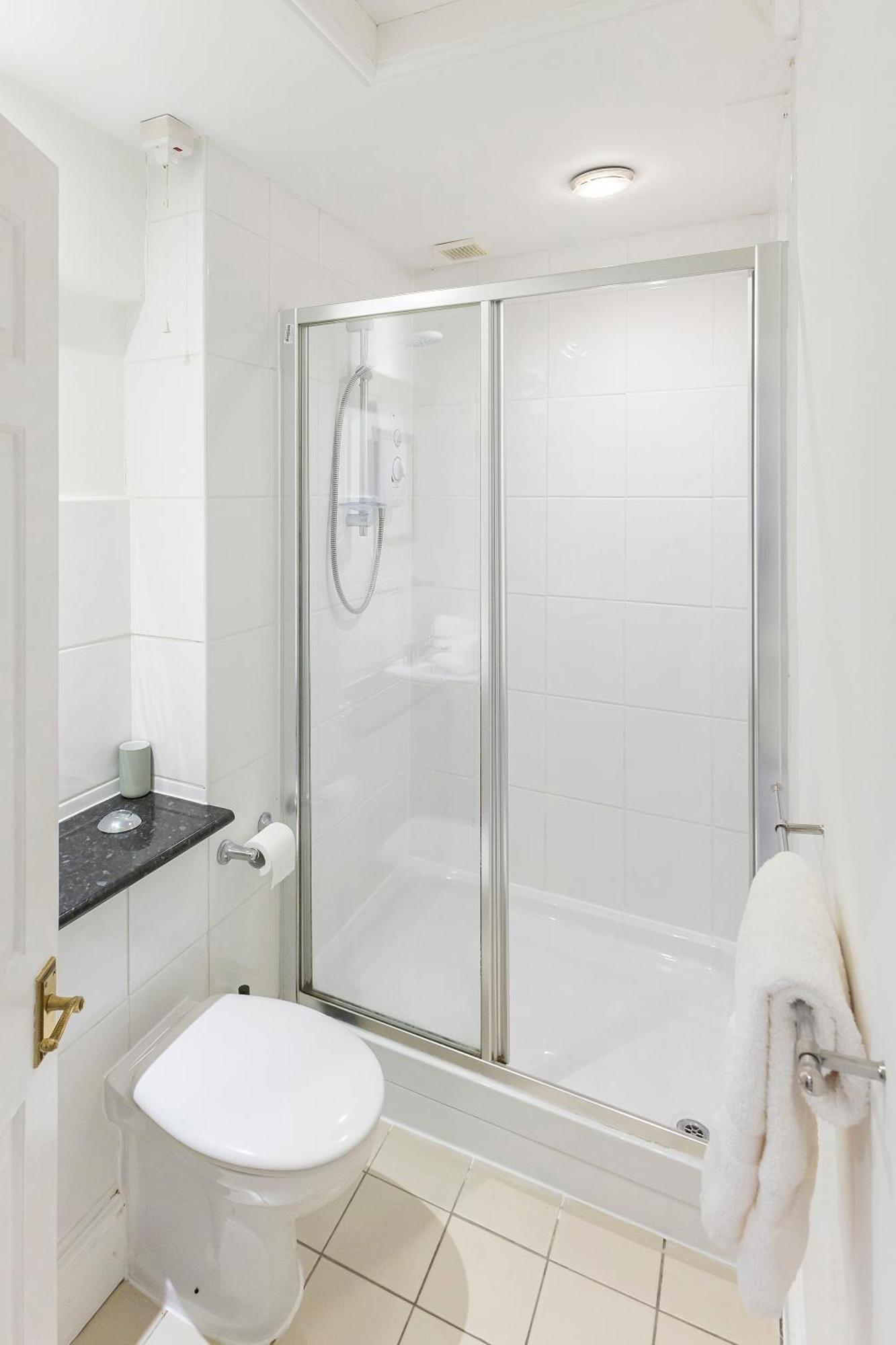 Oyo Blenheim House Otel Etwall Dış mekan fotoğraf