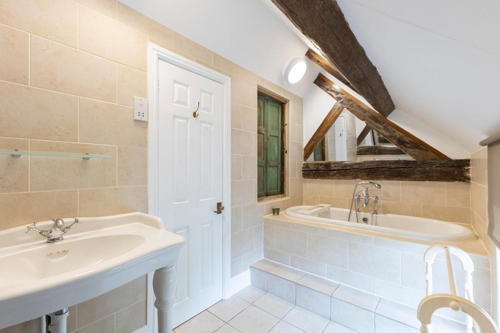 Oyo Blenheim House Otel Etwall Dış mekan fotoğraf